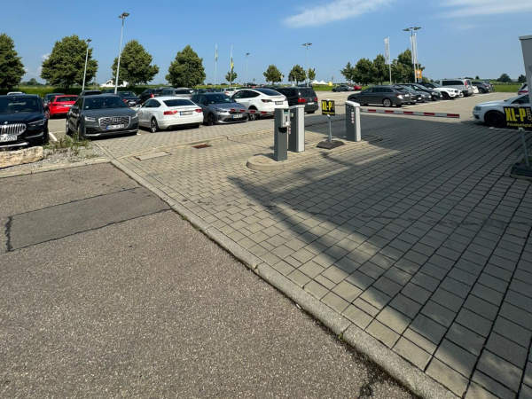 Xl P Parken Am Flughafen www.xl-p.com