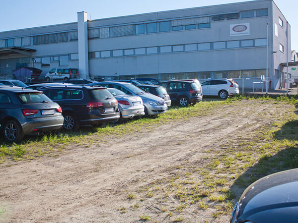 Parken Am Flughafen Stuttgart Filderstadt Plattenhardt www.xl-p.com
